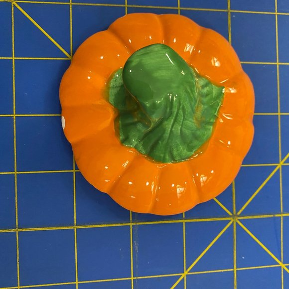 Ceramic Pumpkin Candy Dish/Tealight Holder - Picture 4 of 7